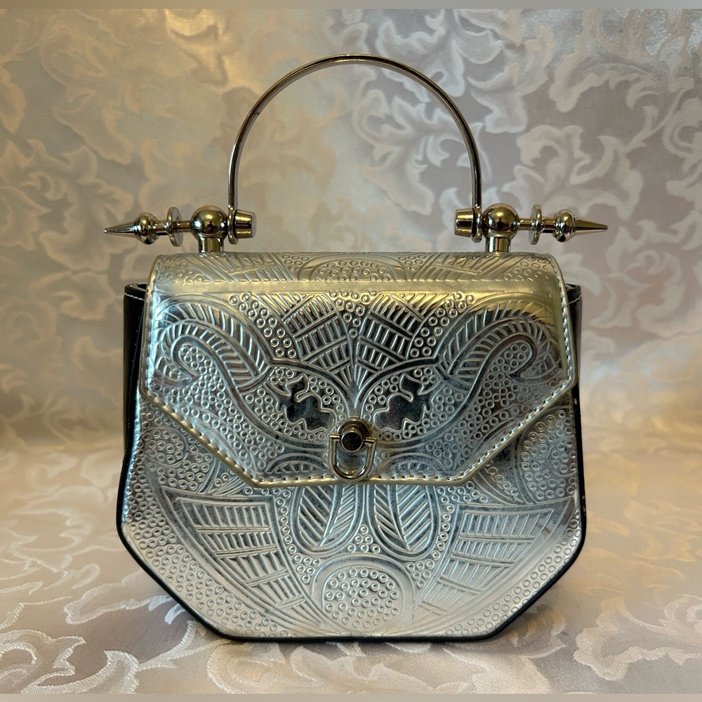 SHEIN Silver Mini Bag with Geometric Design, black patent leather sides/bottom